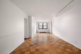 200 E 24th St, New York, NY 10010 - Photo 1