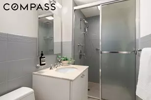 20 E 9th St, New York, NY 10003 - Photo 11