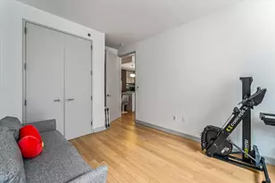 21-45 44th Dr, Long Island City, NY 11101 - Photo 11