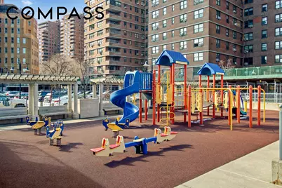 387 Grand Street #K1405, New York City, NY 10002 - Photo 9