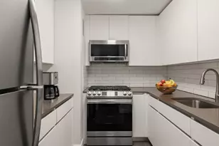77 Fulton St, New York, NY 10038 - Photo 3