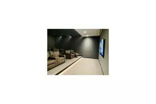 77 Charlton St, New York City, NY 10014 - Photo 29