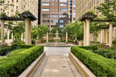 333 W 56th Street #9L, New York City, NY 10019 - Photo 11