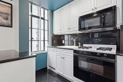333 W 56th Street #9L, New York City, NY 10019 - Photo 5