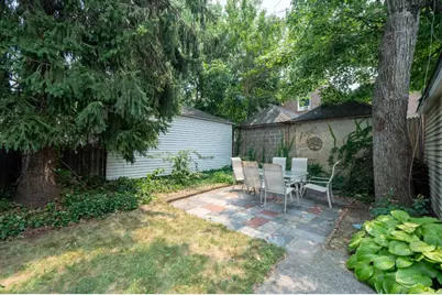 414 E 239th Street, New York City, NY 10470 - Photo 25