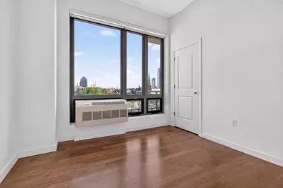 5-49 Borden Avenue #N8, New York City, NY 11101 - Photo 13