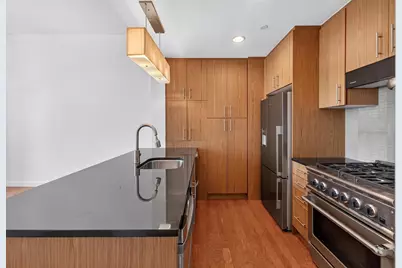 5-49 Borden Avenue #N8, New York City, NY 11101 - Photo 5
