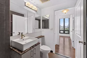 5-49 Borden Ave, New York City, NY 11101 - Photo 15