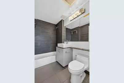 5-49 Borden Avenue #N8, New York City, NY 11101 - Photo 17