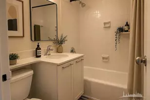 333 E 49th St, New York, NY 10017 - Photo 5