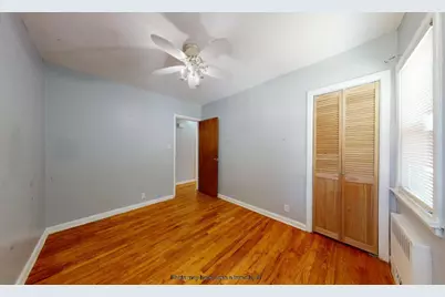 134-20 242nd Street, New York City, NY 11422 - Photo 17
