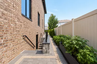 368 Sleight Avenue, New York City, NY 10307 - Photo 21