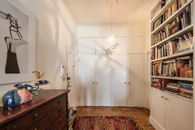 25 E 69th Street #5T, New York City, NY 10021 - Photo 9