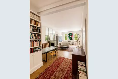 25 E 69th Street #5T, New York City, NY 10021 - Photo 1