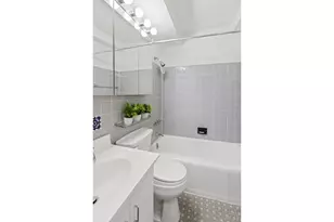 315 E 70th St, New York, NY 10021 - Photo 5