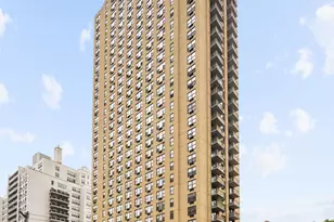 201 E 17th St, New York City, NY 10003 - Photo 9