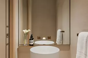 685 5th Ave, New York City, NY 10022 - Photo 5