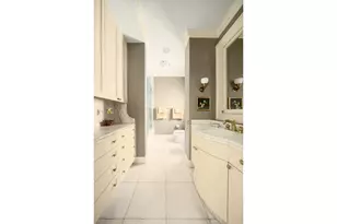 829 Park Ave, New York City, NY 10021 - Photo 9