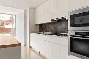 425 W 53rd St, New York City, NY 10019 - Photo 3