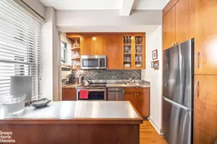 325 W 45th St, New York, NY 10036 - Photo 3
