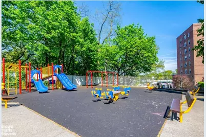5645 Netherland Avenue #6A, Bronx, NY 10471 - Photo 17