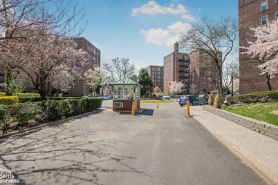 5645 Netherland Avenue #6A, Bronx, NY 10471 - Photo 13