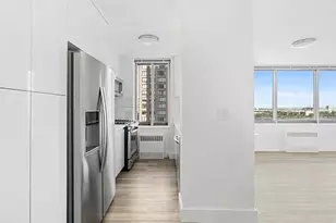 1735 York Ave, New York City, NY 10128 - Photo 5
