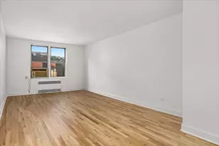 67-30 Clyde St, New York City, NY 11375 - Photo 5