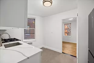 67-30 Clyde St, New York City, NY 11375 - Photo 3
