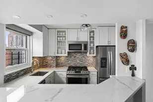 400 E 77th St, New York, NY 10075 - Photo 3