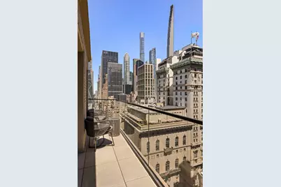 685 5th Avenue #19C, New York City, NY 10022 - Photo 3