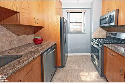 330 3rd Avenue #10J, New York, NY 10010 - Photo 5