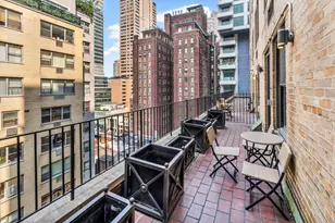 111 E 56th St, New York, NY 10022 - Photo 7