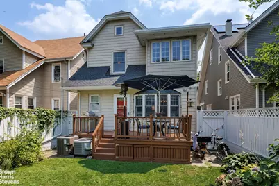 652 Marlborough Road, New York City, NY 11230 - Photo 17