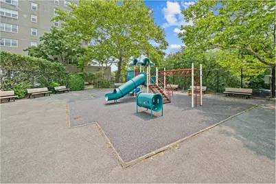 555 Kappock Street #24T, Bronx, NY 10463 - Photo 33