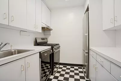207 E 74th Street #2C, New York City, NY 10021 - Photo 3