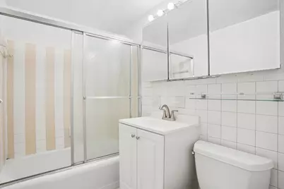 220 E 57th Street #4H, New York, NY 10022 - Photo 5