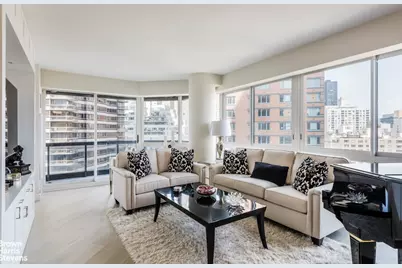200 E 61st Street #16E, New York, NY 10065 - Photo 1