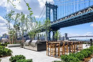 252 South St, New York, NY 10002 - Photo 11