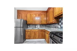 290 W 232nd St, New York City, NY 10463 - Photo 7