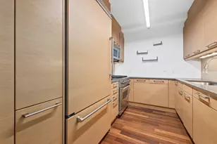 333 E 91st St, New York, NY 10128 - Photo 5
