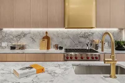 313 E 6th Street #PENTHOUSE, New York, NY 10003 - Photo 7
