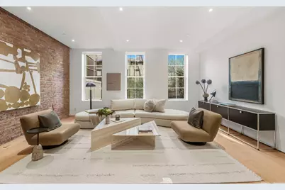 313 E 6th Street #PENTHOUSE, New York, NY 10003 - Photo 3