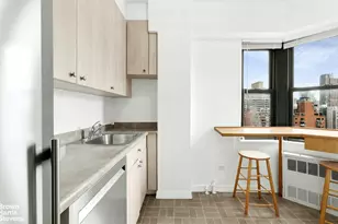 201 E 83rd St, New York, NY 10028 - Photo 9