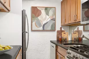 425 E 78th St, New York City, NY 10075 - Photo 7