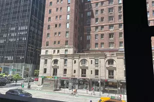 77 W 55th St, New York City, NY 10019 - Photo 9