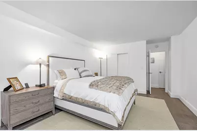 77 W 55th Street #2HH, New York City, NY 10019 - Photo 5