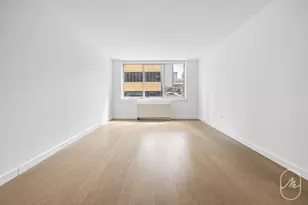 561 10th Ave, New York City, NY 10036 - Photo 5