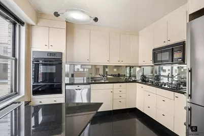 400 E 56th Street #37-D, New York, NY 10022 - Photo 5