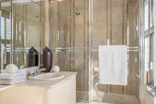 400 E 56th St, New York City, NY 10022 - Photo 7